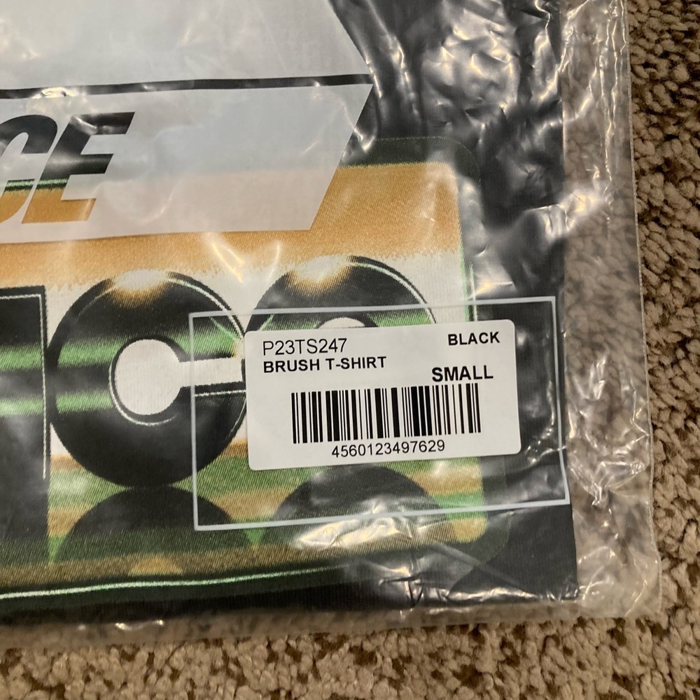 PALACE Brush T-Shirt - Picture 3 of 3